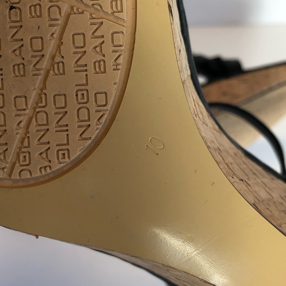 ⭐️ Bandolino Women's Ninette Leather Wedge Sandals 10 - Picture 12 of 15